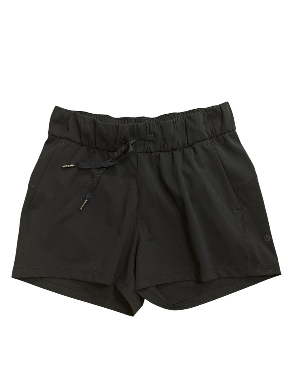 Lululemon On The Fly Short 2.5" Black Luxtreme Elastic Waist Pockets Size 4